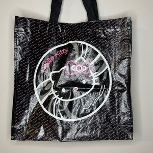 MAC Cosmetics HELLO KITTY Make Up Collection 2009 Tote bag Excellent Condition